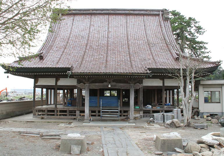 東日本大震災からの復興瓦礫撤去後の本堂